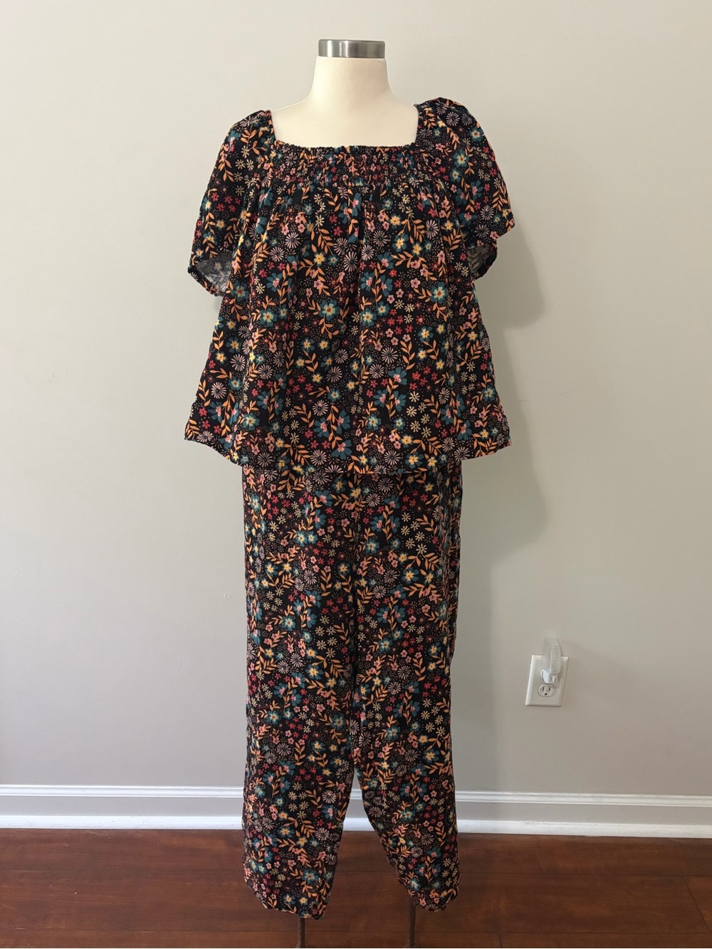 Joyspun Smocked Gauze Pajama Set Black Soot Fall Floral Wide Leg L Cottagecore